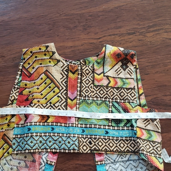 Farm Rio Colorful Geometric Patterned Linen Crop Top Size Small Boho Trendy - Picture 3 of 8